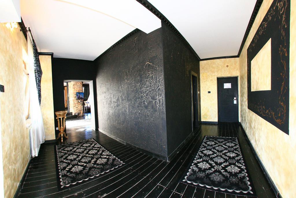 Castelul Lupilor Chimindia Room photo